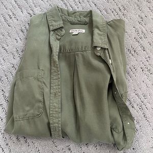 Merona khaki womens buttons down shirt